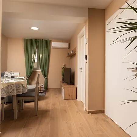 Neptun Apartmán *